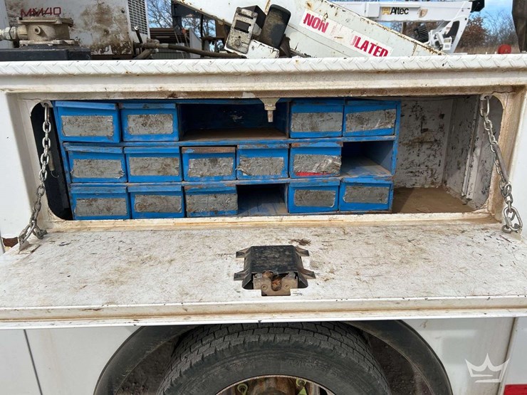 2017-ford-f550-image-21