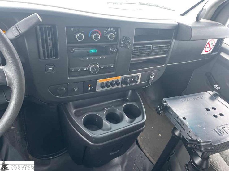 2011-chevrolet-express-g3500-image-8