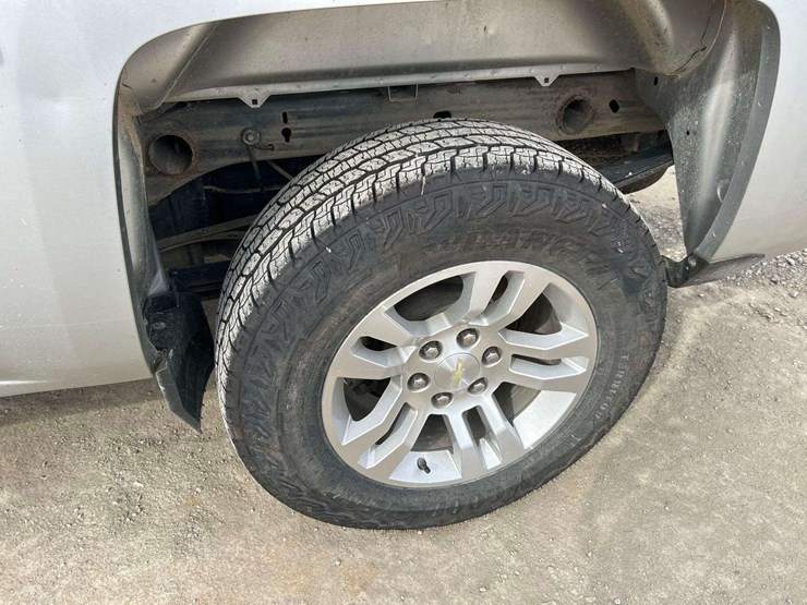 2018-chevrolet-silverado-1500-image-25