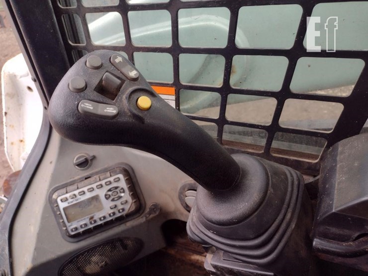 2017-bobcat-t595-image-9