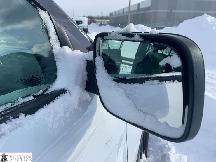 2018-ford-explorer-image-33