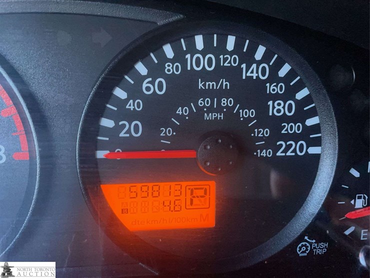 2017-nissan-frontier-image-15