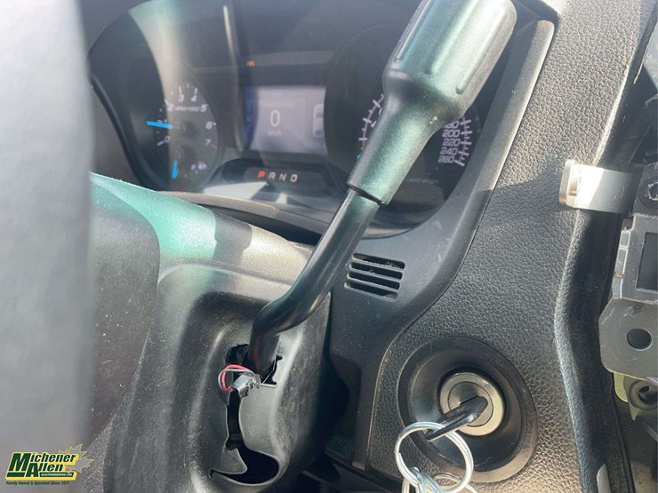 2014-ford-explorer-image-17