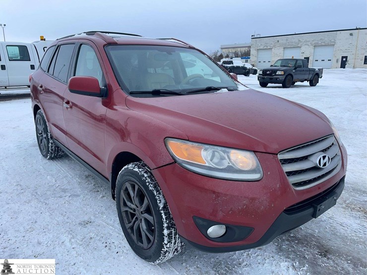 2012-hyundai-santa-fe-image-7
