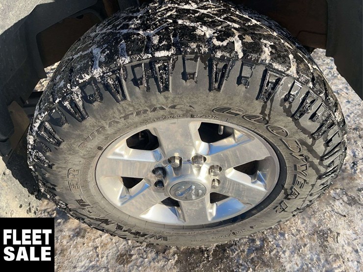 2015-dodge-2500-image-13