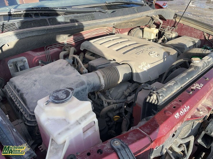 2010-toyota-tundra-image-23