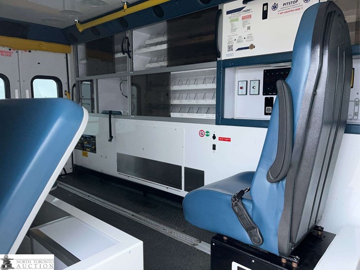 2016-chevrolet-express-g3500-image-28