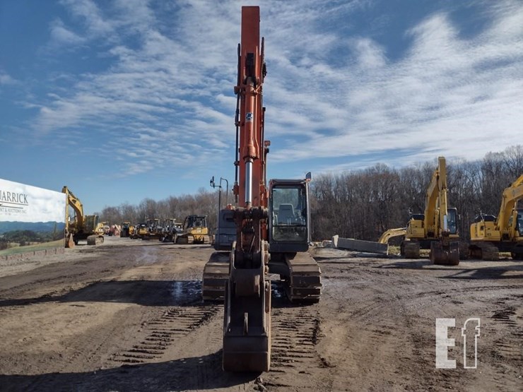 2012-hitachi-zx160-lc-3-image-2