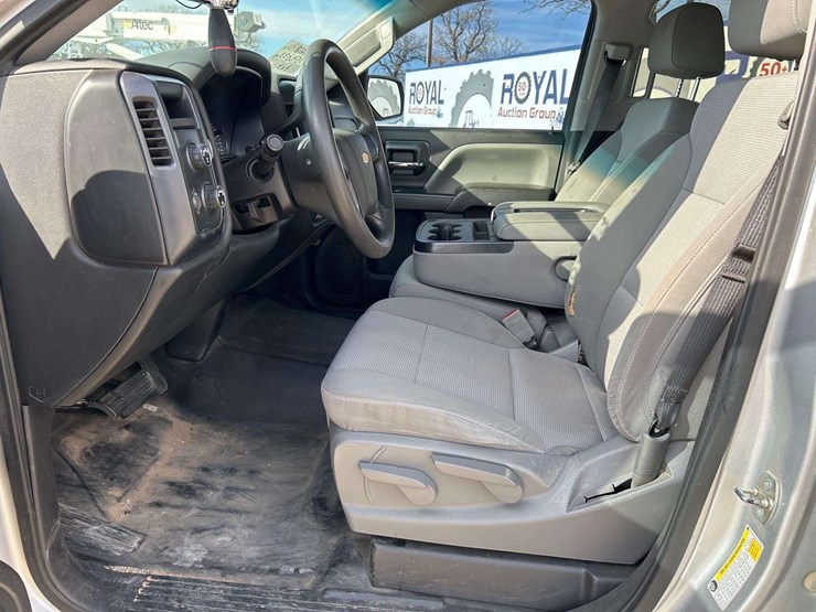 2018-chevrolet-silverado-1500-image-12