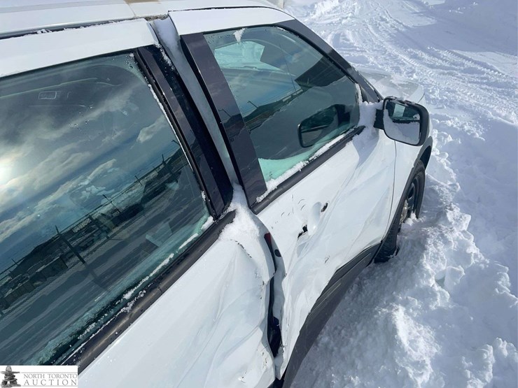 2018-ford-explorer-image-30