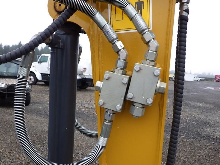 2022-xcmg-xe35u-image-13