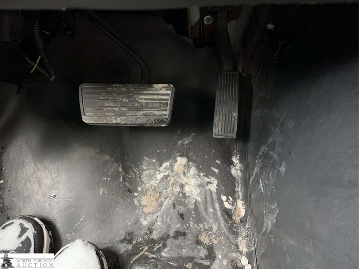 2016-chevrolet-express-g3500-image-22