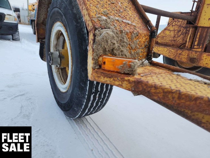 cable-roll-trailer-1973-fort-garry-s/a-14ft-reel-trailer-image-7
