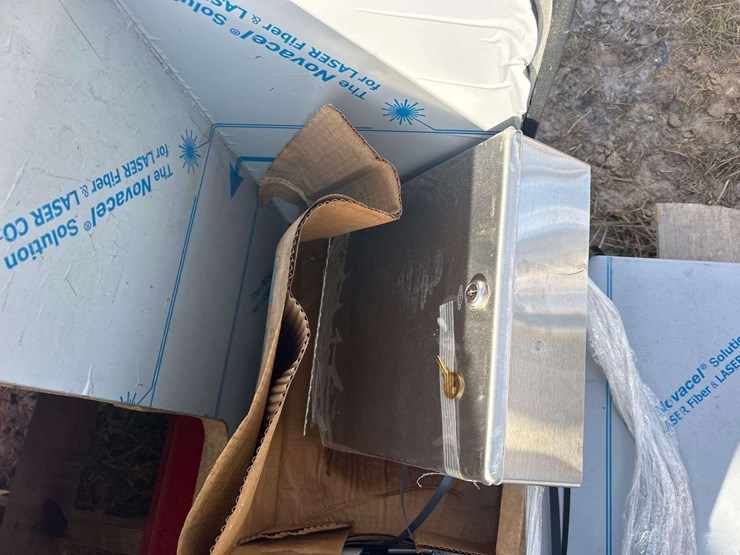 miscellaneous-office-and-kitchen-supplies-image-7