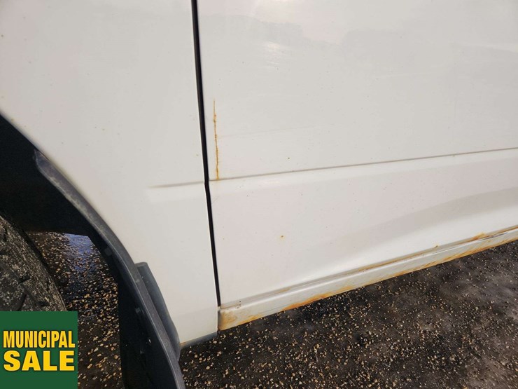 2011-dodge-1500-image-31