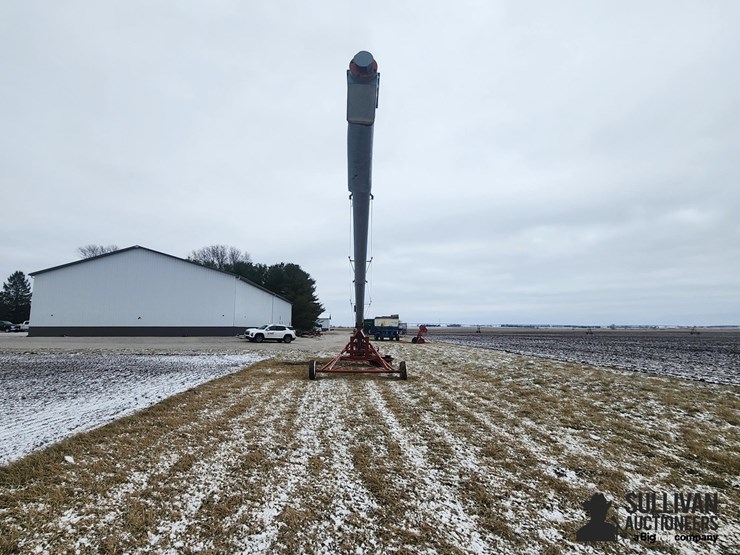 mayrath-10"x64'-swing-away-auger-image-6