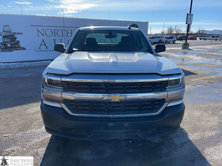 2018-chevrolet-silverado-1500-image-5