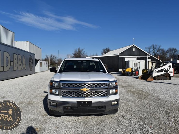 2014-chevrolet-silverado-1500-lt-image-12