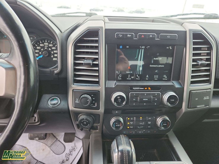 2017-ford-f150-image-21