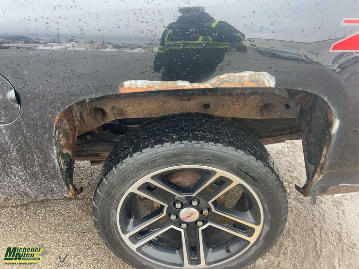 2013-chevrolet-silverado-1500-image-31