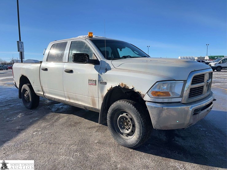 2012-dodge-2500-image-4