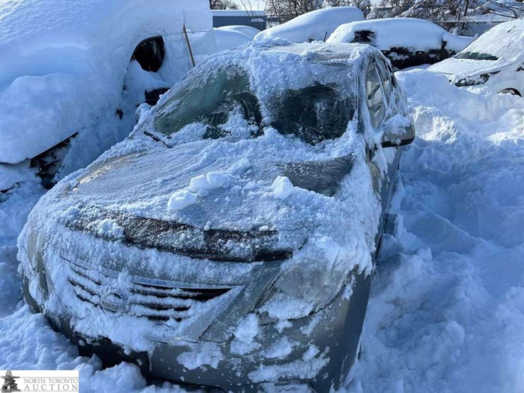 non-operable-2013-nissan-versa-sv-image-1