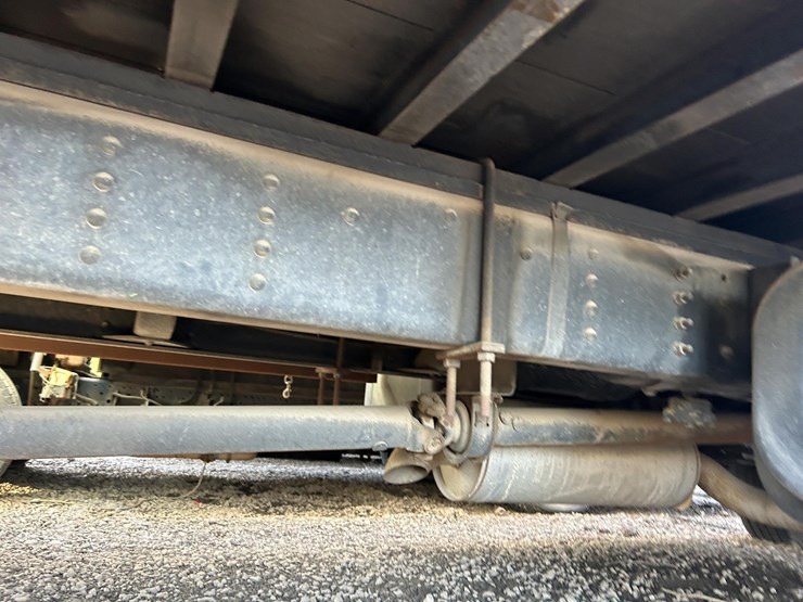 2000-isuzu-ftr-image-39