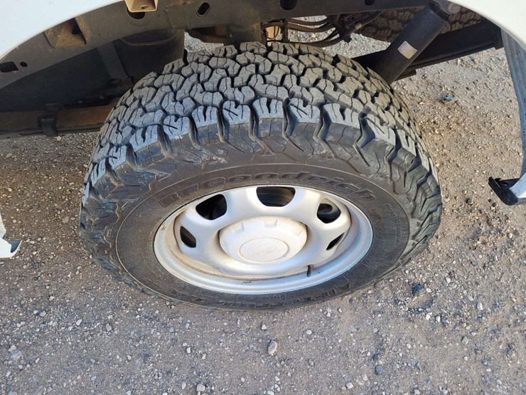 2017-ford-f150-xl-image-20