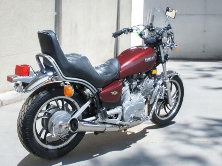 1982-yamaha-xv750-virago-motorcycle-image-3
