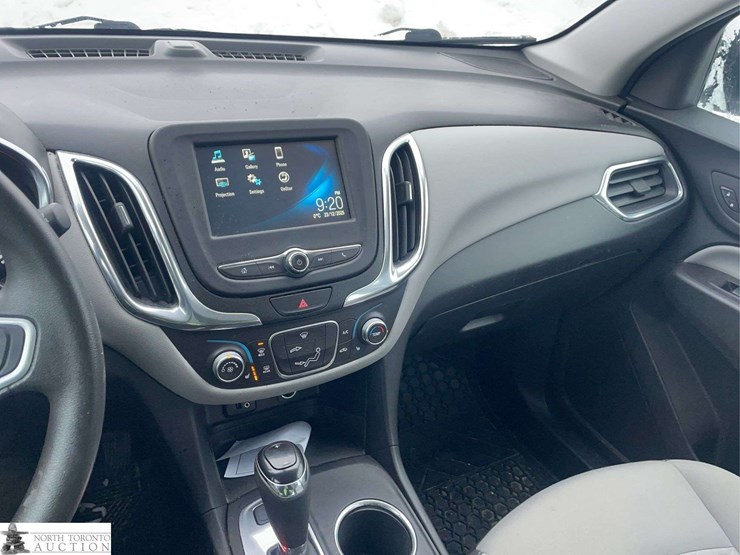 2018-chevrolet-equinox-image-19