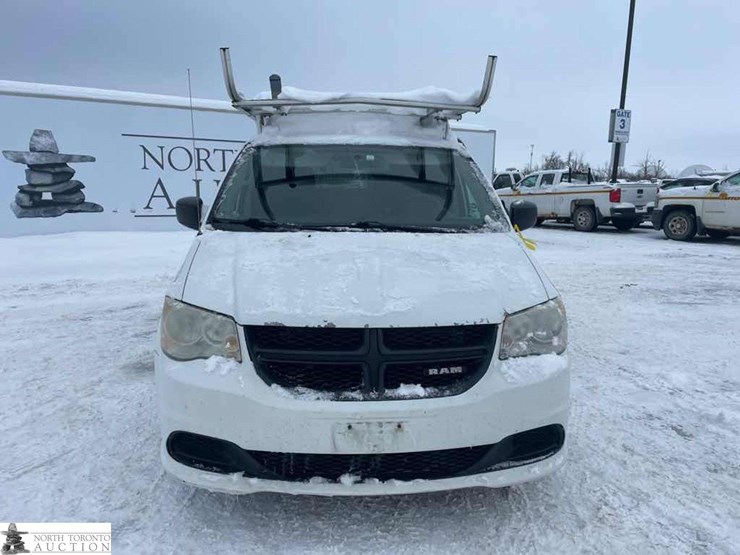 2014-ram-tradesman-image-2