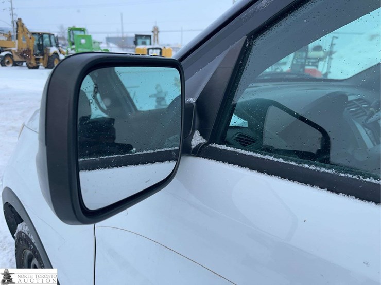 2015-ford-explorer-police-interceptor-image-39