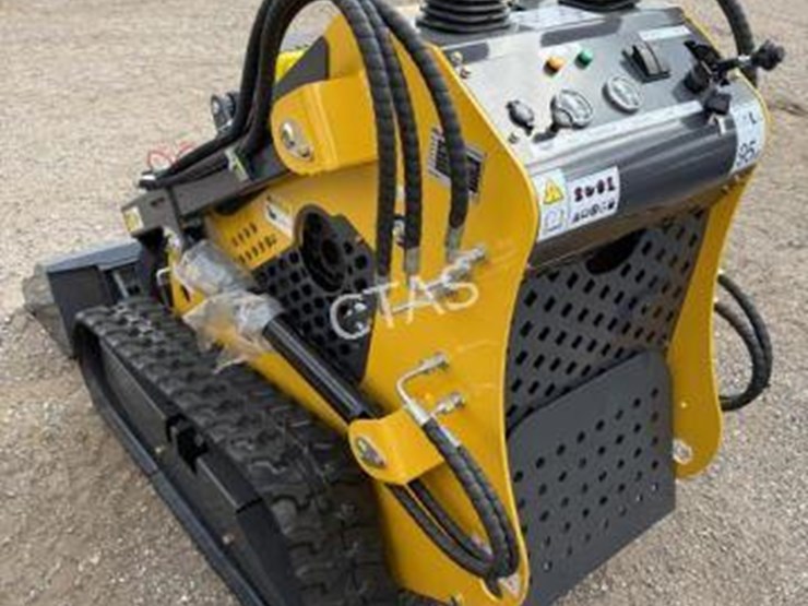 #122-•-mini-skid-loader---gas-(sdll60)-image-4