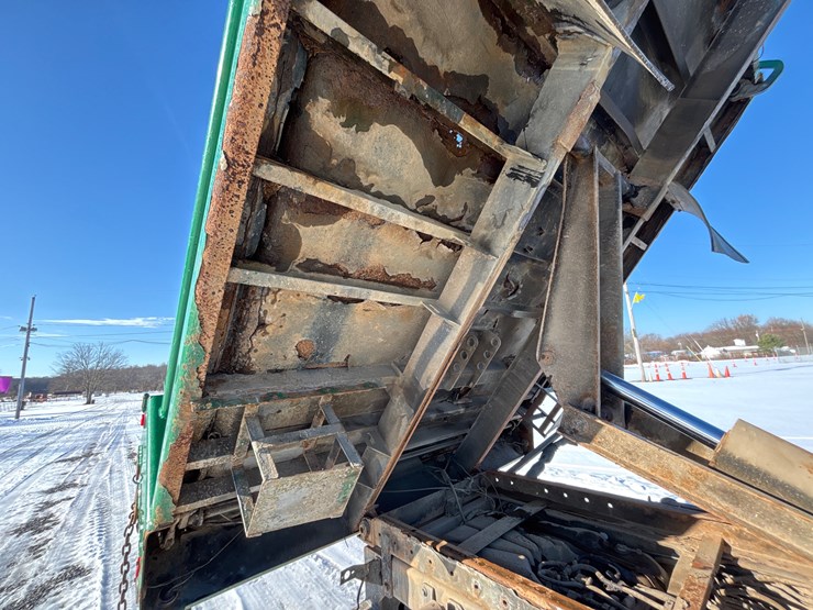 2017-ford-f550-image-12