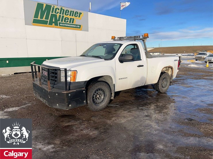 2010-gmc-sierra-1500-image-1