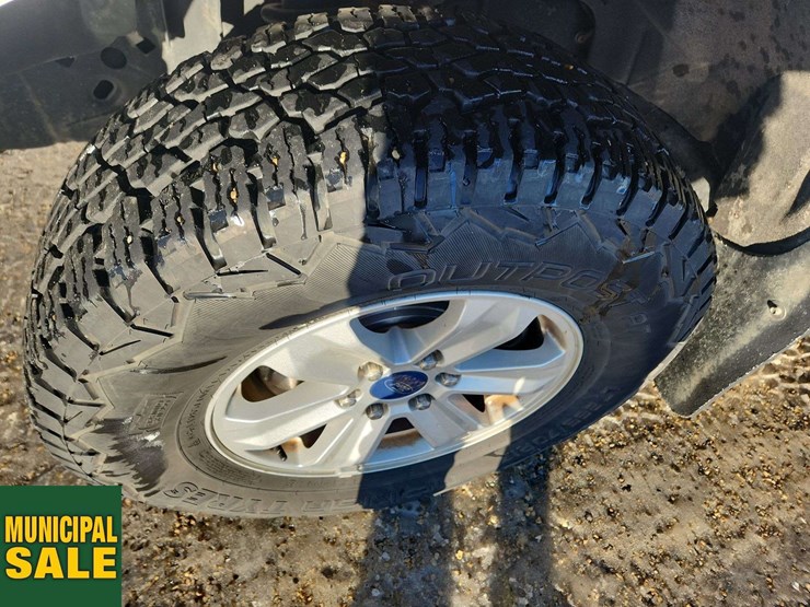 2016-ford-f150-image-14