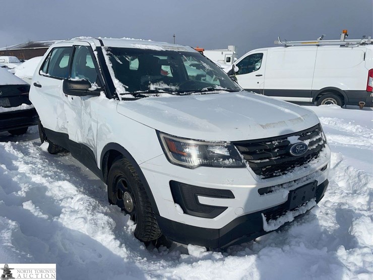 2018-ford-explorer-image-6