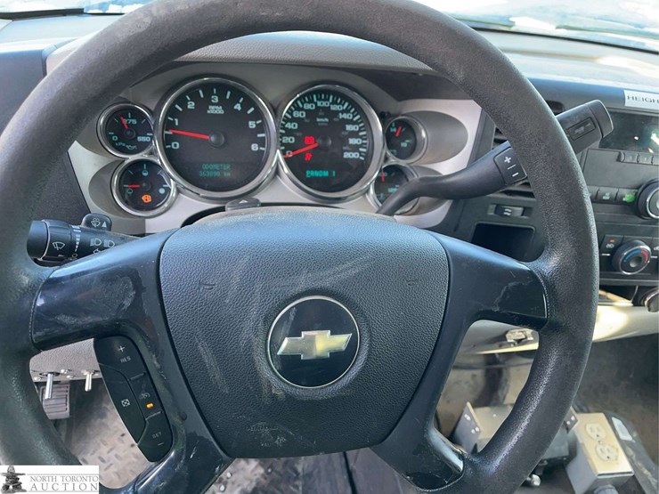 2008-chevrolet-silverado-2500hd-image-19