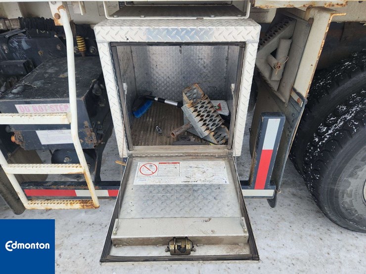 2010-autocar-xpeditor-image-44