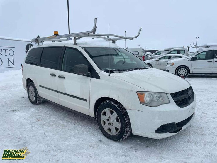 2012-dodge-ram-van-image-8