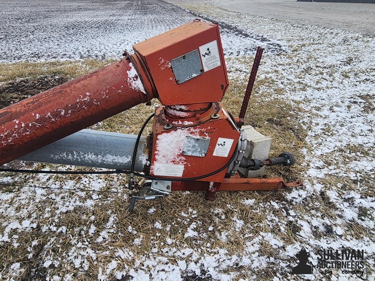 mayrath-10"x64'-swing-away-auger-image-12