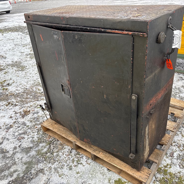 #6541 • E1. Steel cabinet full of cb radios