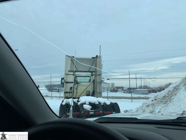 2018-chevrolet-silverado-1500-image-40