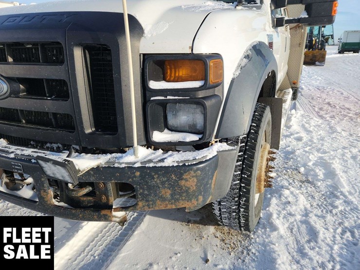 2009-ford-f550-image-46