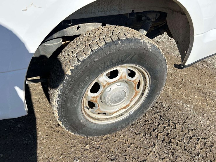 2017-ford-f150-image-22