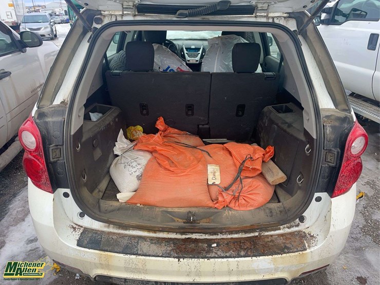 2015-chevrolet-equinox-image-25