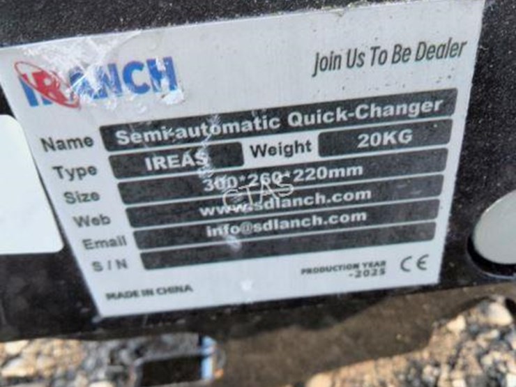 #118-•-mini-excavator-semi-automatic-quick-attach-image-4