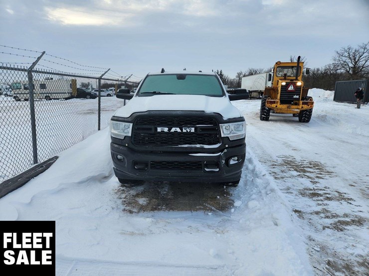 2019-dodge-2500-image-5