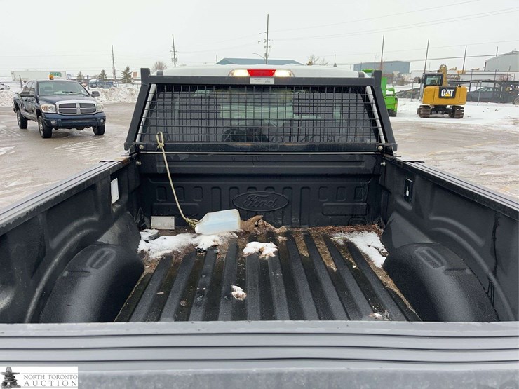 2017-ford-6.5-ft-image-27