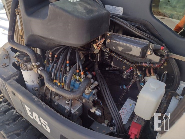 2012-bobcat-e45-image-47